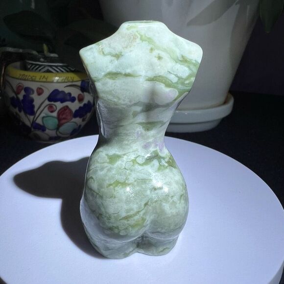 Moss Agate Crystal Female Body Carving (#3) - Picture 5 of 14
